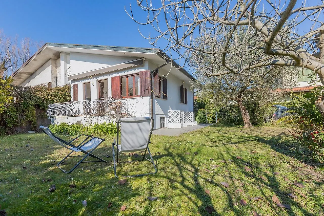 Holiday home Limonaia Del Forte Villa Forte dei Marmi Italy